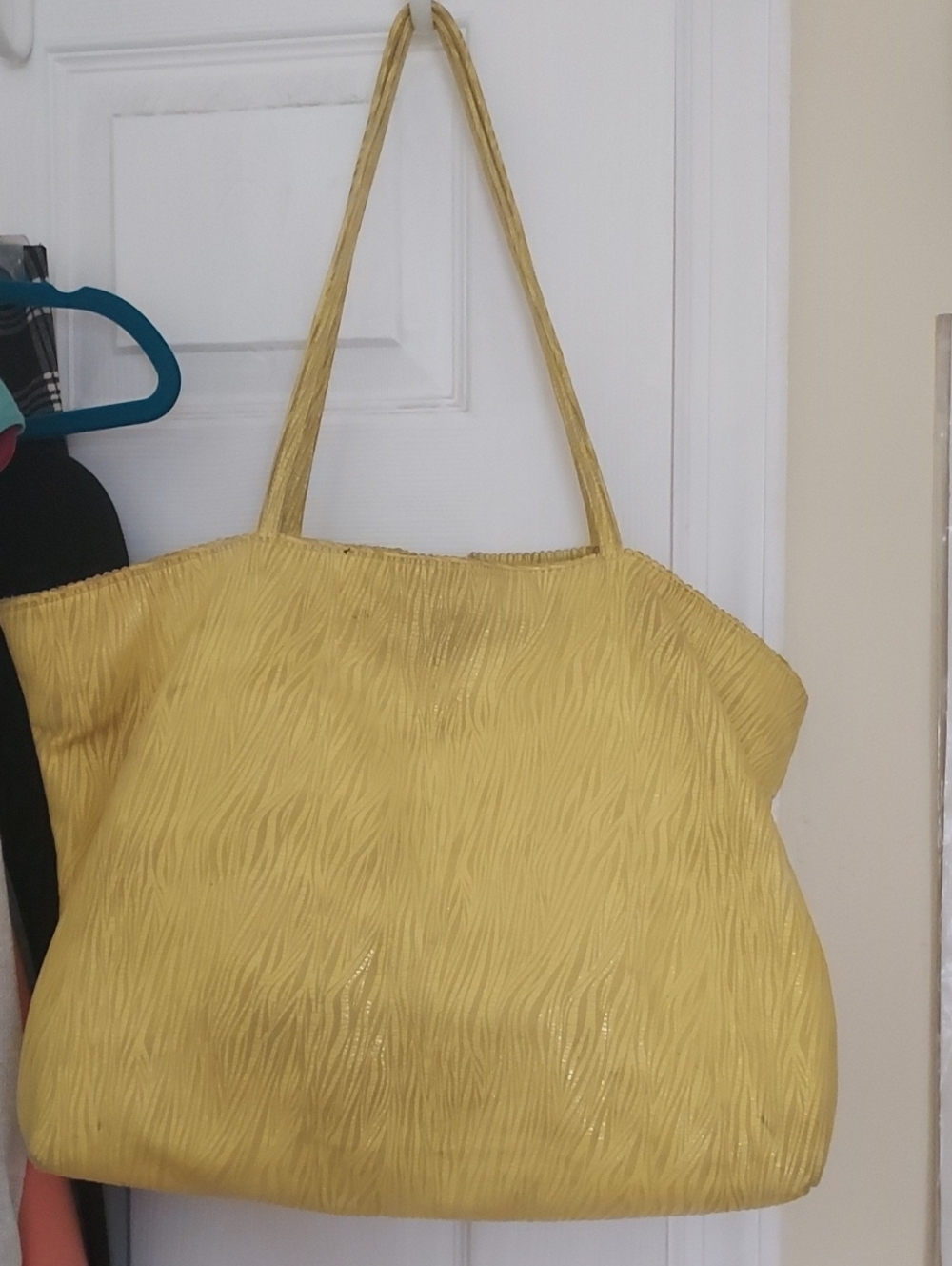 Falto A Mano By Carlos Falchi Yellow Shoulder Bag